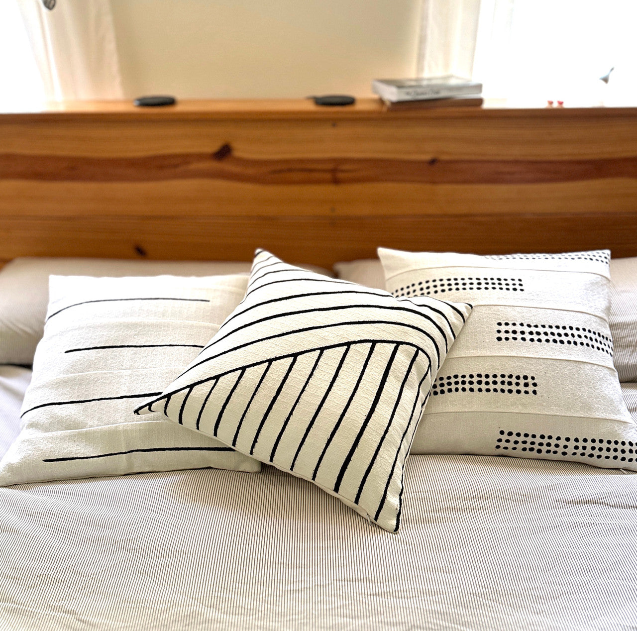 Crossing Lines White Sadza Pillow