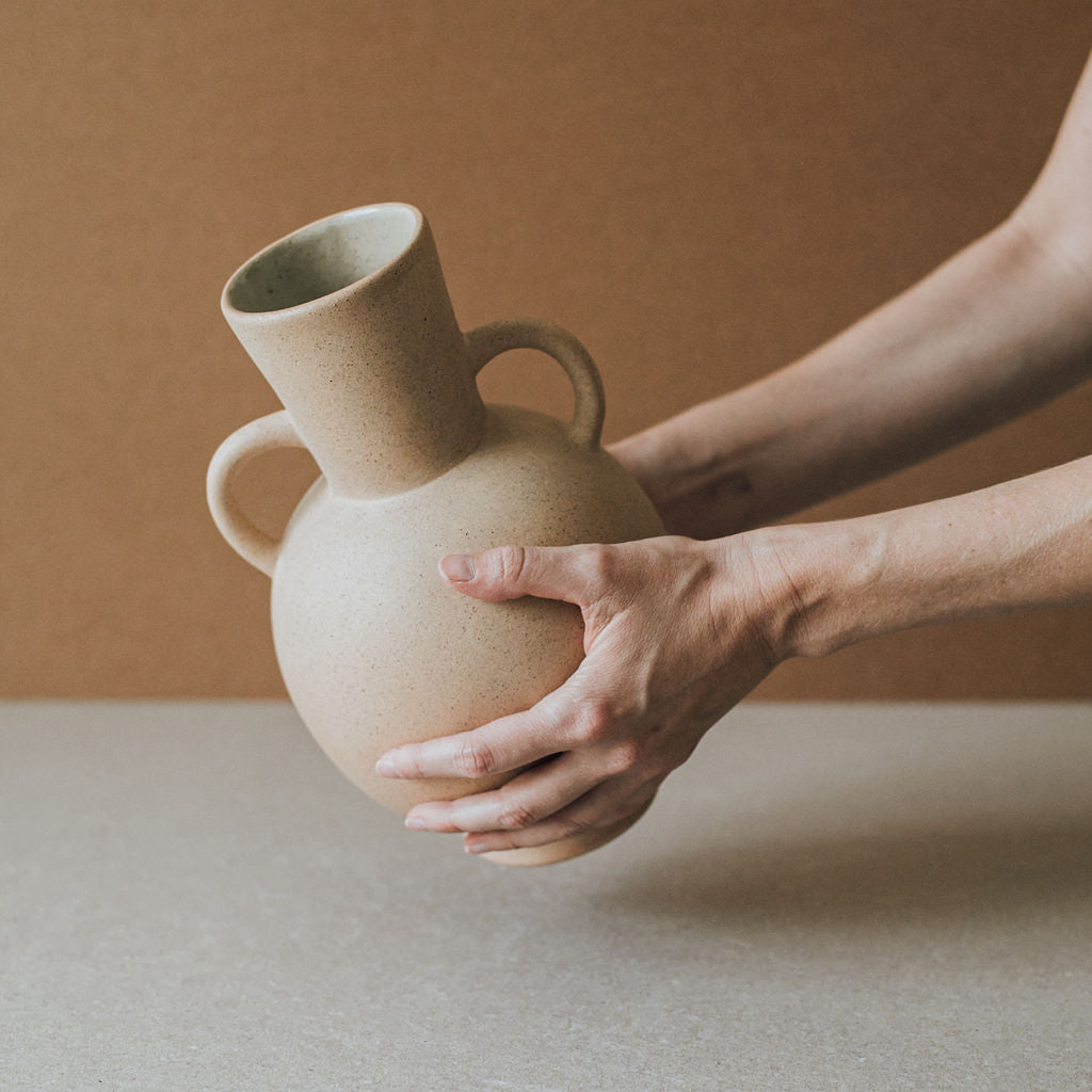 Tirreno Ceramic Vase – Handcrafted Natural Clay